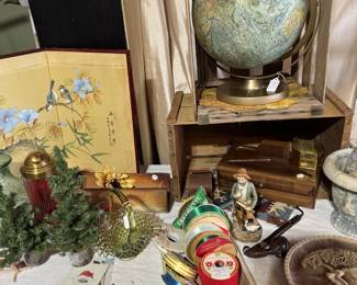 Vintage globe, Screen print, figurines, plate, etc