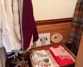 3RD LEVEL - BEDROOM 4 (CLOSET)