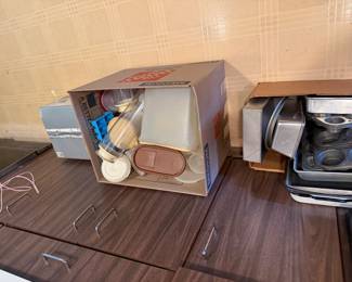 MAIN LEVEL - KITCHEN