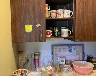 MAIN LEVEL - KITCHEN