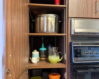 MAIN LEVEL - KITCHEN