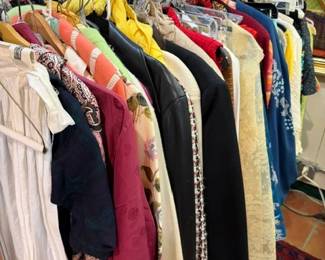 Ladies clothing - St. John 