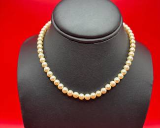 14 Genuine Pearl Silver Clasp Necklace
