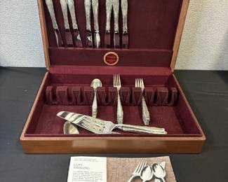 35pc Lunt Sterling Silver Flatware Set