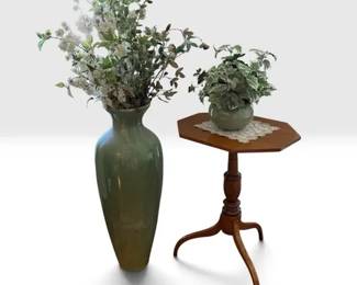 Entryway Decor Tall Vase And Federal Style Trileg Table