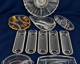 Eleven Pieces For Table 5 Corn Dishes, 2 Shallow Bowls, 4 Divided Trays