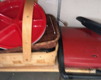 Lot 106: George Foreman Lean Mean Fat Grilling Machine and Picnic Basket with Divided Tray