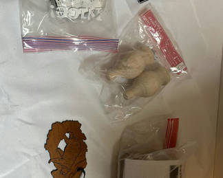Lot 219: Mixed Household Parts and Decorative Items