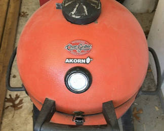 Lot 120: Char-Griller Akorn Kamado Charcoal Grill