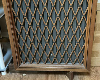 Lot 242: Pair of Pioneer CS-63DX Speakers