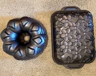Nordic Ware Heritage Bundt and Daisy Cake Pans