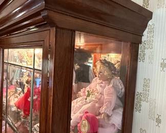 Traditional Style Two-Door Curio Cabinet