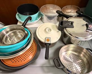 Assorted Kitchen Cookware