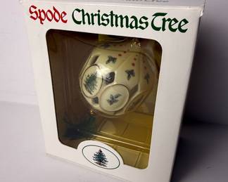 Spode Christmas Tree 2002 Traditional Ornament