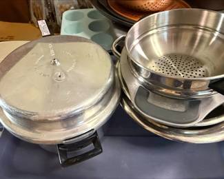 Assorted Kitchen Cookware