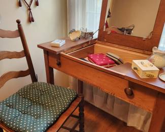 Antique dressing table