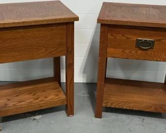 2 Nightstands
