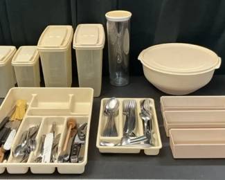 Tan Rubbermaid Bundle