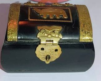Vintag Elephant Black trinket box 
