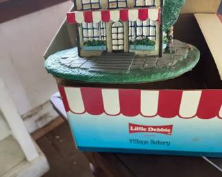 1987 Little Debbie Village Bakery in original box