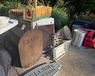 Yard sale items, dog cages