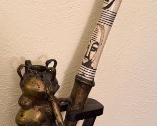 Cameroon ceremonial smoking pipe with base