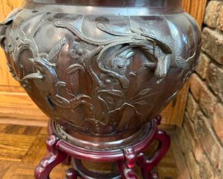 Bronze planter