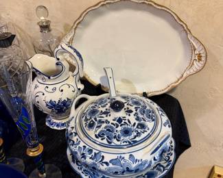Haviland for Sanger Bris. Dallas platter, blue & white pitcher & covered dish