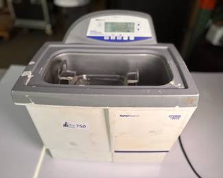 Lot 150: Fisher Brand 15337418 CPX3800 Ultrasonic Bath