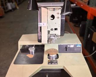 Lot 7: Kulicke & Soffa 484-15 Wedge Wire Bonder