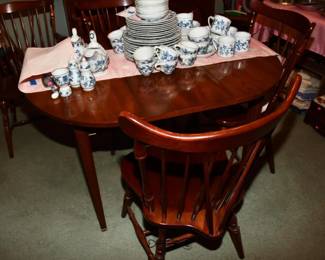 2065Dining Room Table Details