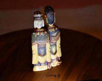 2187Snuff Bottle 5 Mr and Mrs
