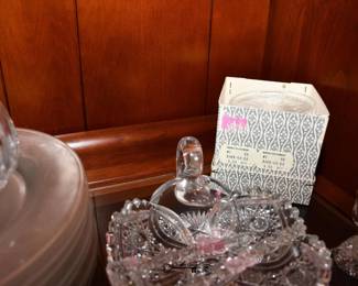 2086Dining Room Table Details