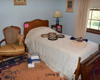 1422Bedroom Cv