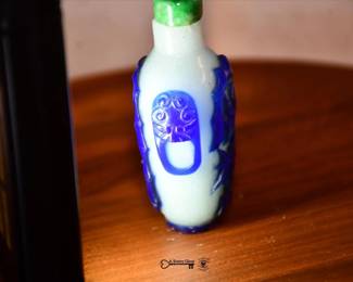 2130Snuff Bottle 1 White Blue Green