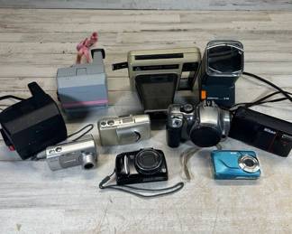 Lot #240 Mixed Camera Lot Polaroid 600 Olympus Stylus Canon EOS Nikon Digital Film
