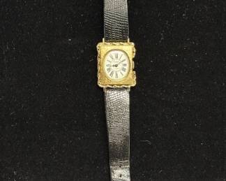 Lot #57 Vintage Pedre 17 Jewel Ladies Mechanical Wristwatch Gold Tone Square Case Roman Numeral
