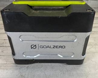 Lot #223 Goal Zero Yeti 400 Portable Power Station Solar Generator Pure Sine Wave