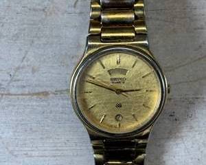 Vintage Seiko Quartz Gold Tone Day Date Men's Dress Watch Bracelet Band