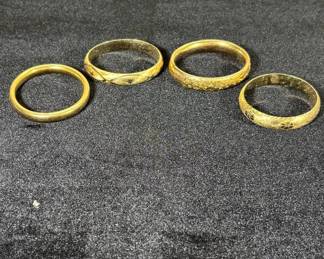 Lot #107 Lot of 4 Gold Tone Engraved Band Rings Floral Scroll Plain Wedding Stack