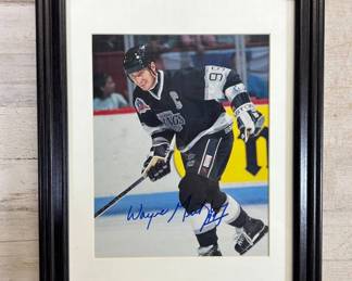 Lot #267 Wayne Gretzky Autographed LA Kings Photo Framed NHL #99 Signed Memorabilia