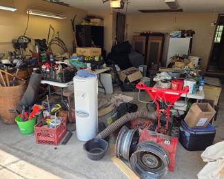 Working on garage still, so it’s a hot mess!! We will update pictures soon!😊