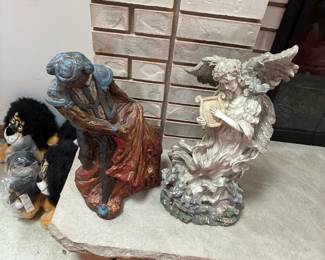 statues