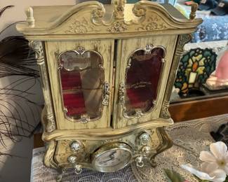 jewelry box