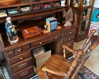 rolltop[ desk