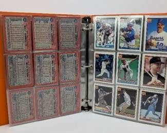 CT002 Binder of Baseball Trading Cards