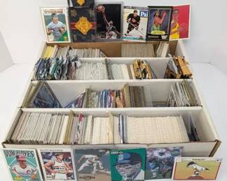 CT017 Assorted Sports Trading Cards