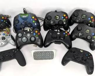 BB210 XBOX Controllers and Chatpad Accessory