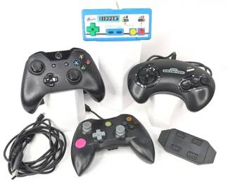 BB228 Variety of Video Game Controllers and Attachment