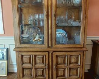 Thomasville French Provincial Style Oak China Cabinet